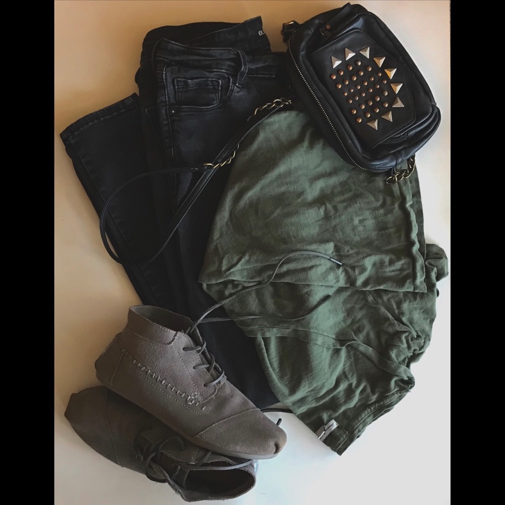 Grey Toms 8.5 moccasins